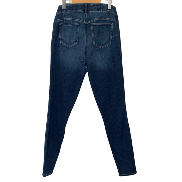 Torrid Jeans Womens 16T TALL Bombshell Skinny Blue New - Picture 4 of 8